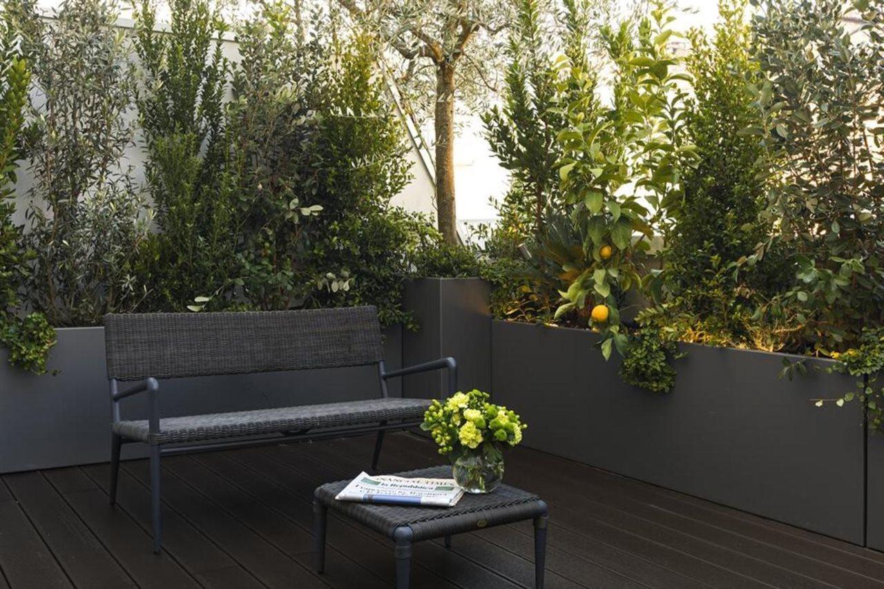 Magna Pars L'Hotel A Parfum, Small Luxury Hotels Of The World Milano Ngoại thất bức ảnh Roof garden