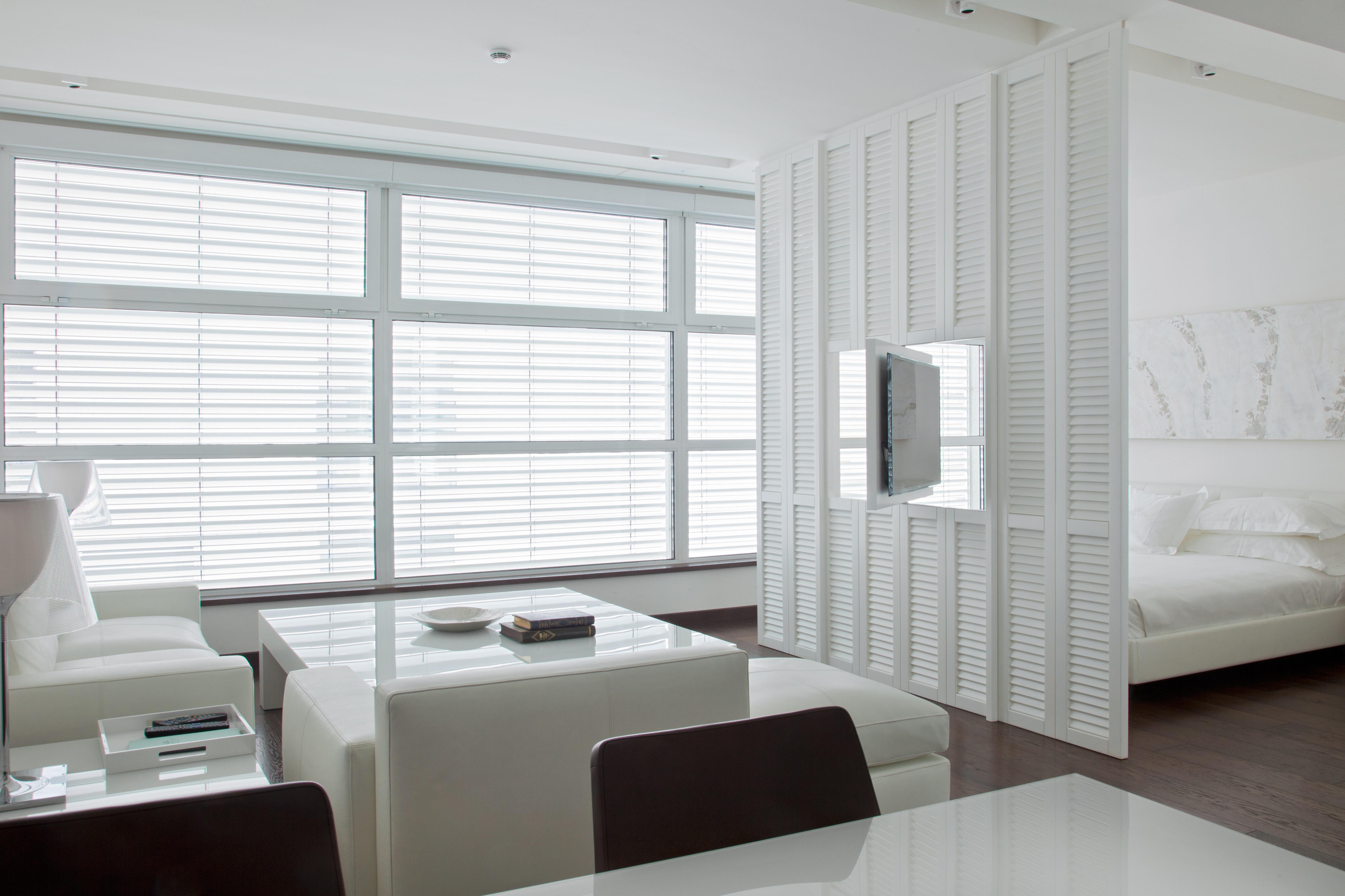 Magna Pars L'Hotel A Parfum, Small Luxury Hotels Of The World Milano Ngoại thất bức ảnh Venetian blinds