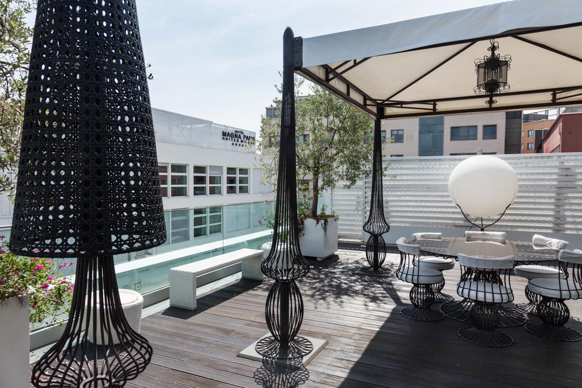 Magna Pars L'Hotel A Parfum, Small Luxury Hotels Of The World Milano Ngoại thất bức ảnh Rooftop terrace