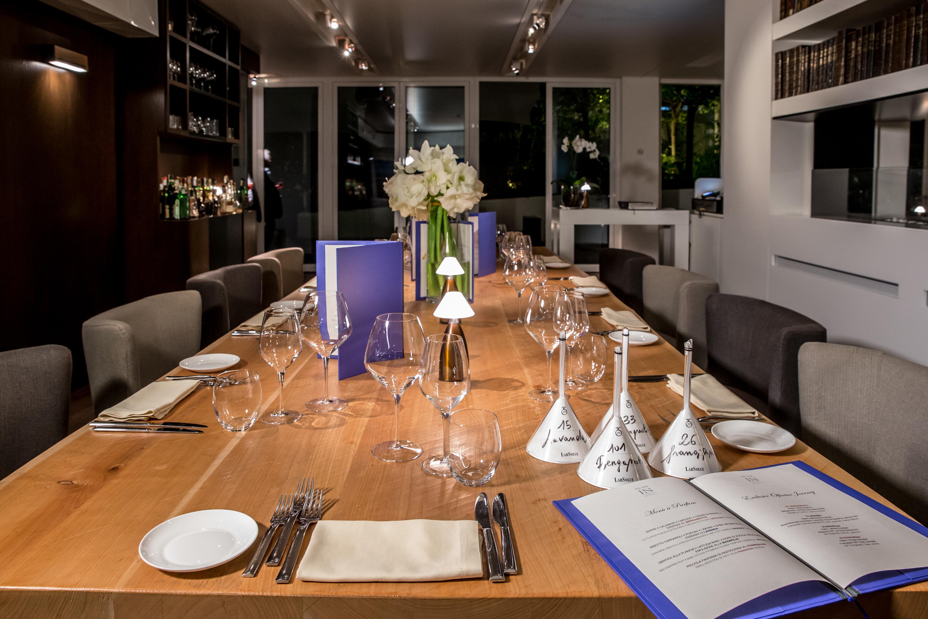 Magna Pars L'Hotel A Parfum, Small Luxury Hotels Of The World Milano Ngoại thất bức ảnh The Wine Scholar Guild's wine education center in New York City