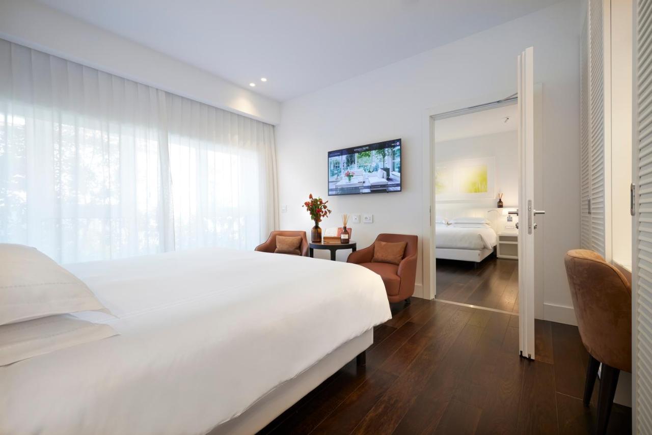 Magna Pars L'Hotel A Parfum, Small Luxury Hotels Of The World Milano Ngoại thất bức ảnh A room at the hotel