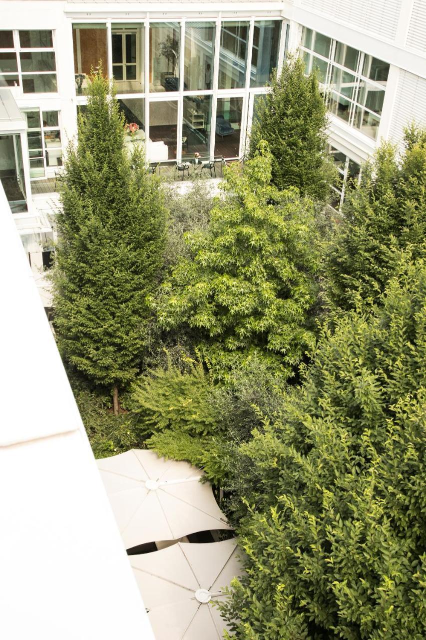 Magna Pars L'Hotel A Parfum, Small Luxury Hotels Of The World Milano Ngoại thất bức ảnh The garden